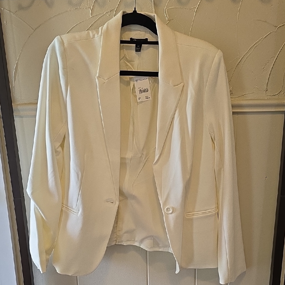 Versona Ivory Blazer